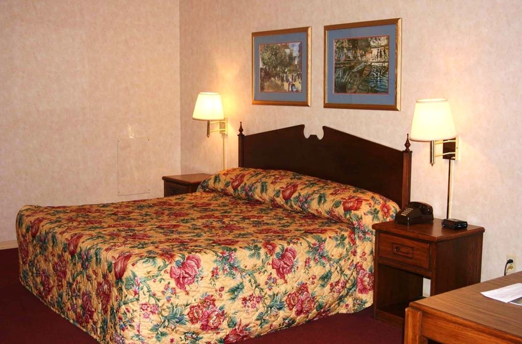 Swiss Village Inn Eureka Springs Oda fotoğraf
